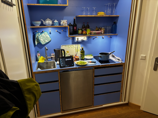 Image of the kitchen in the apartment